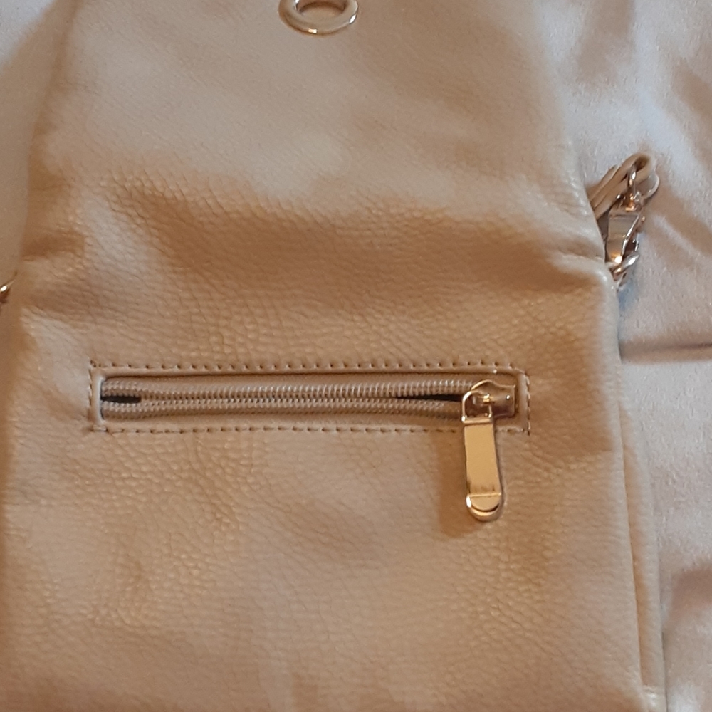 Purse - Picture 3 of 4